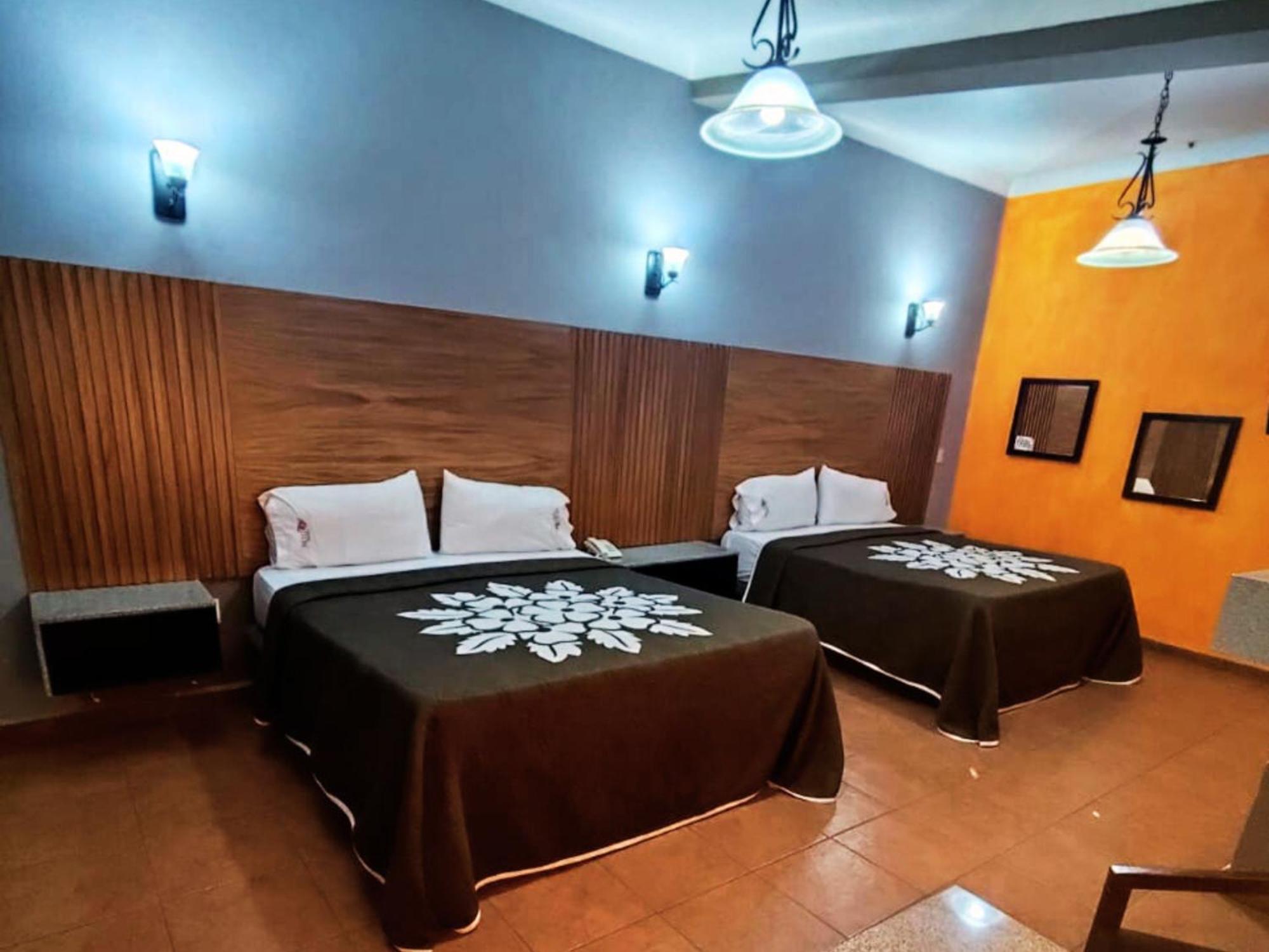 Hotel Aquiles Guadalajara Chambre photo