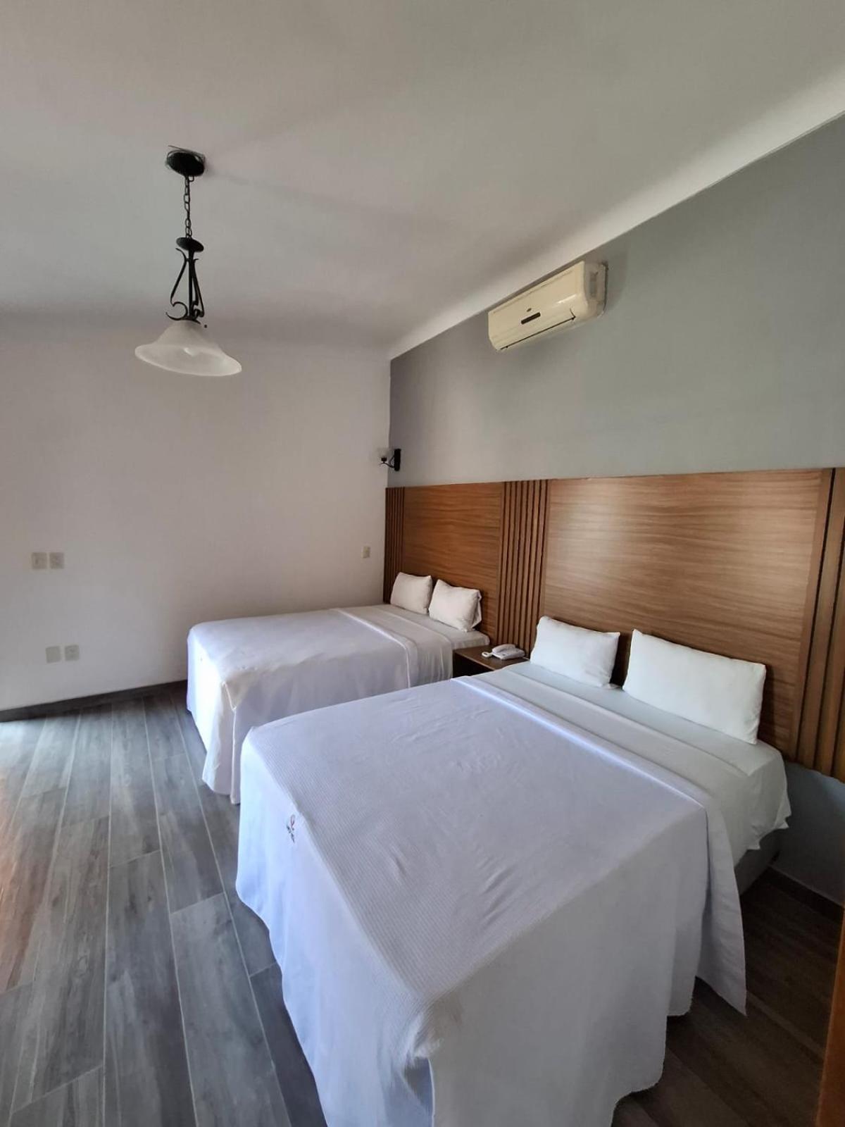Hotel Aquiles Guadalajara Extérieur photo